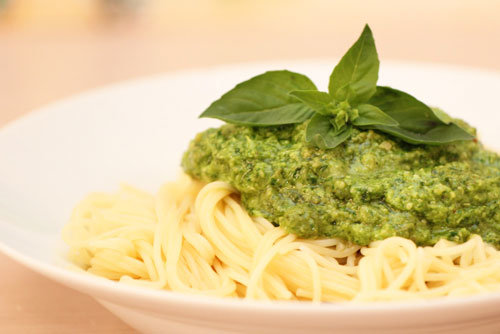 Thermomix Rucola-Basilikum-Pesto