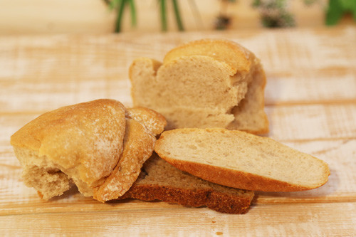 Trockenes Brot